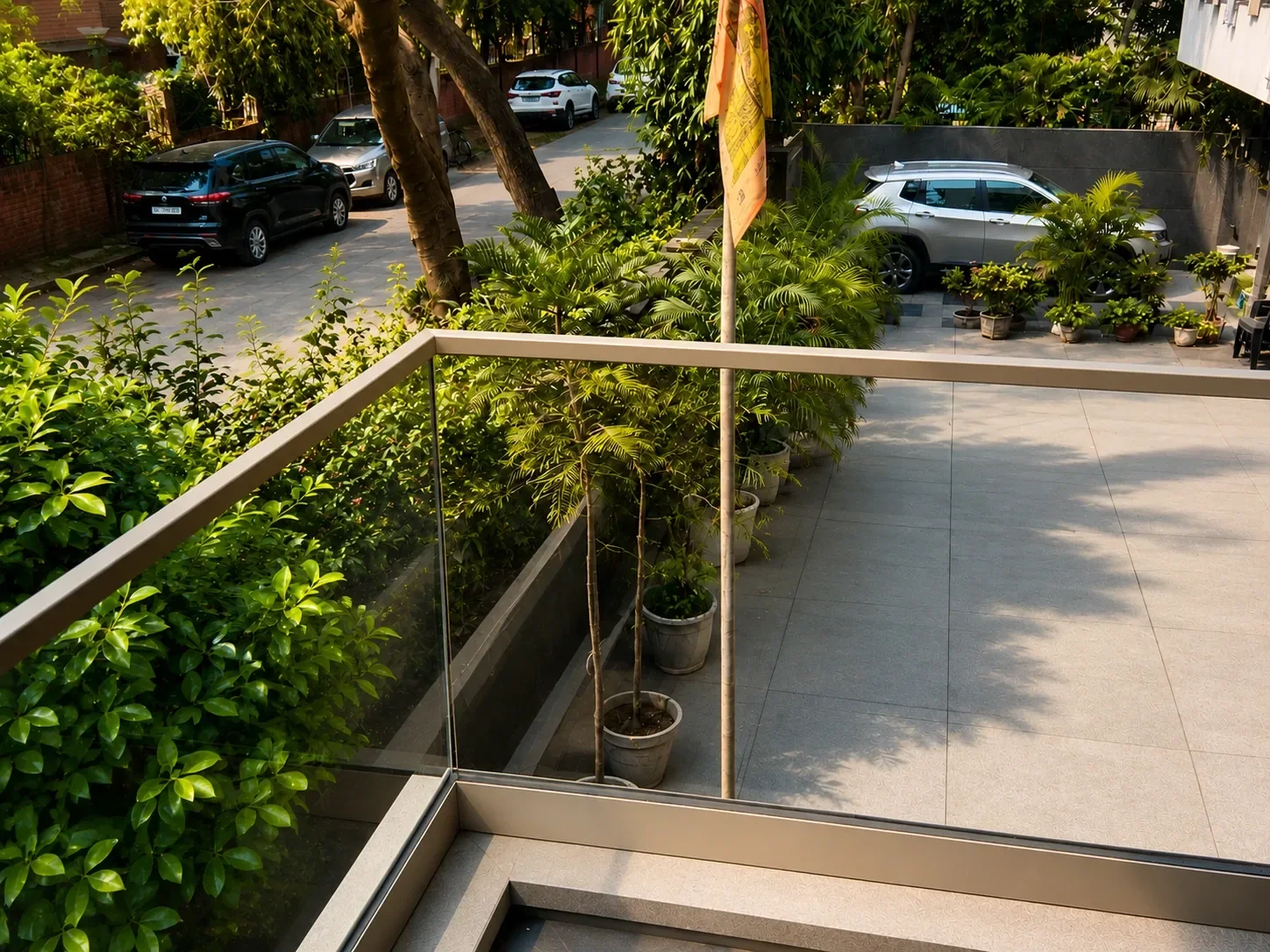 Glass Railing Systems reference 4