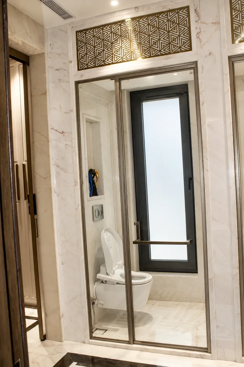 Internal Partition & Shower Cubicles reference 10
